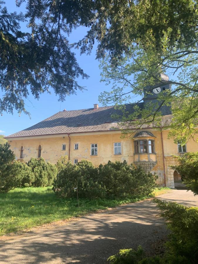 Zamek Ruda Nad Moravou Apartment Екстериор снимка
